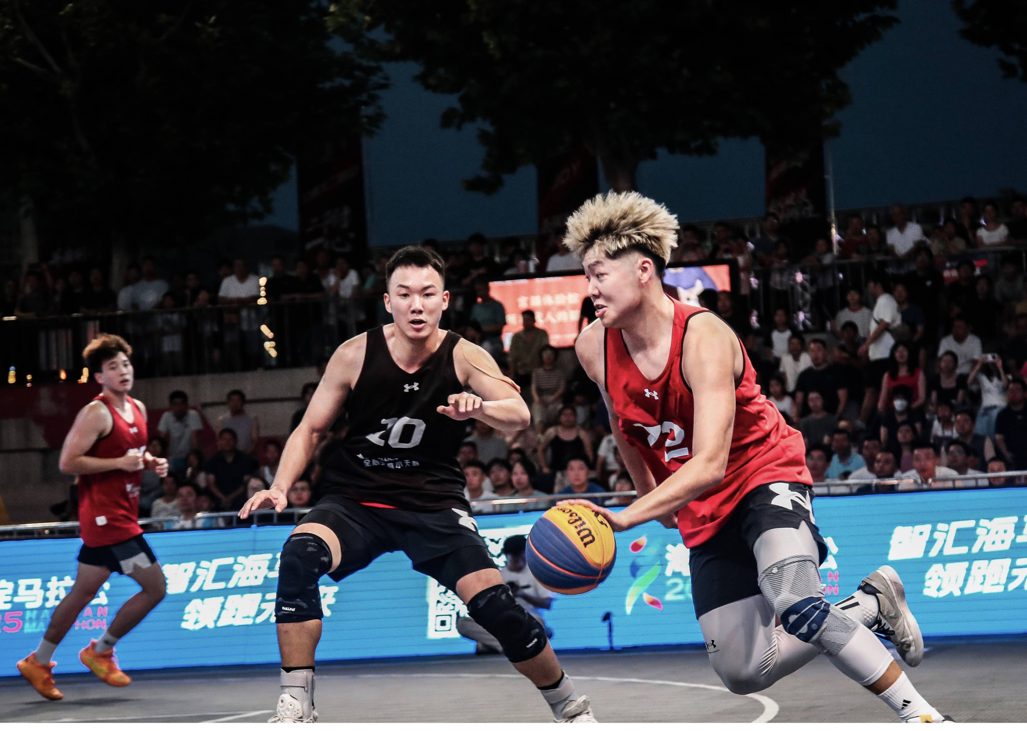 河南男篮在激情对抗中惊险获胜,表现出色 河南男篮在激情对抗中惊险获胜,表现出色