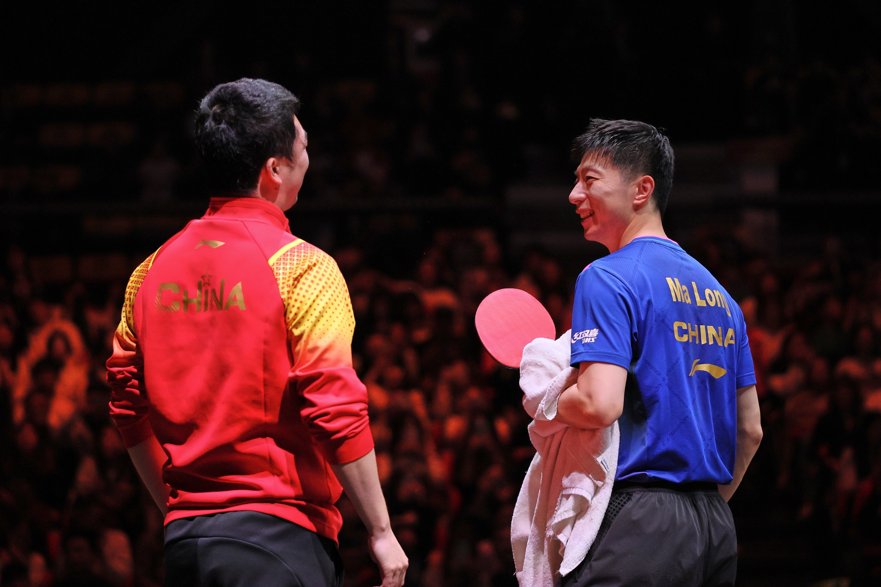 中国乒乓球队险胜波兰乒乓球队,马龙制霸全场 中国乒乓球队险胜波兰乒乓球队,马龙制霸全场