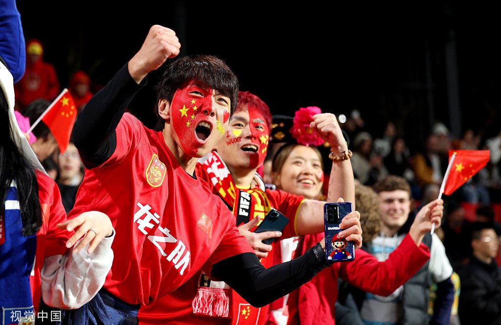 PG Soft Gaming-泰国羽毛球队险胜英格兰羽毛球队，辛杜制霸全场的简单介绍