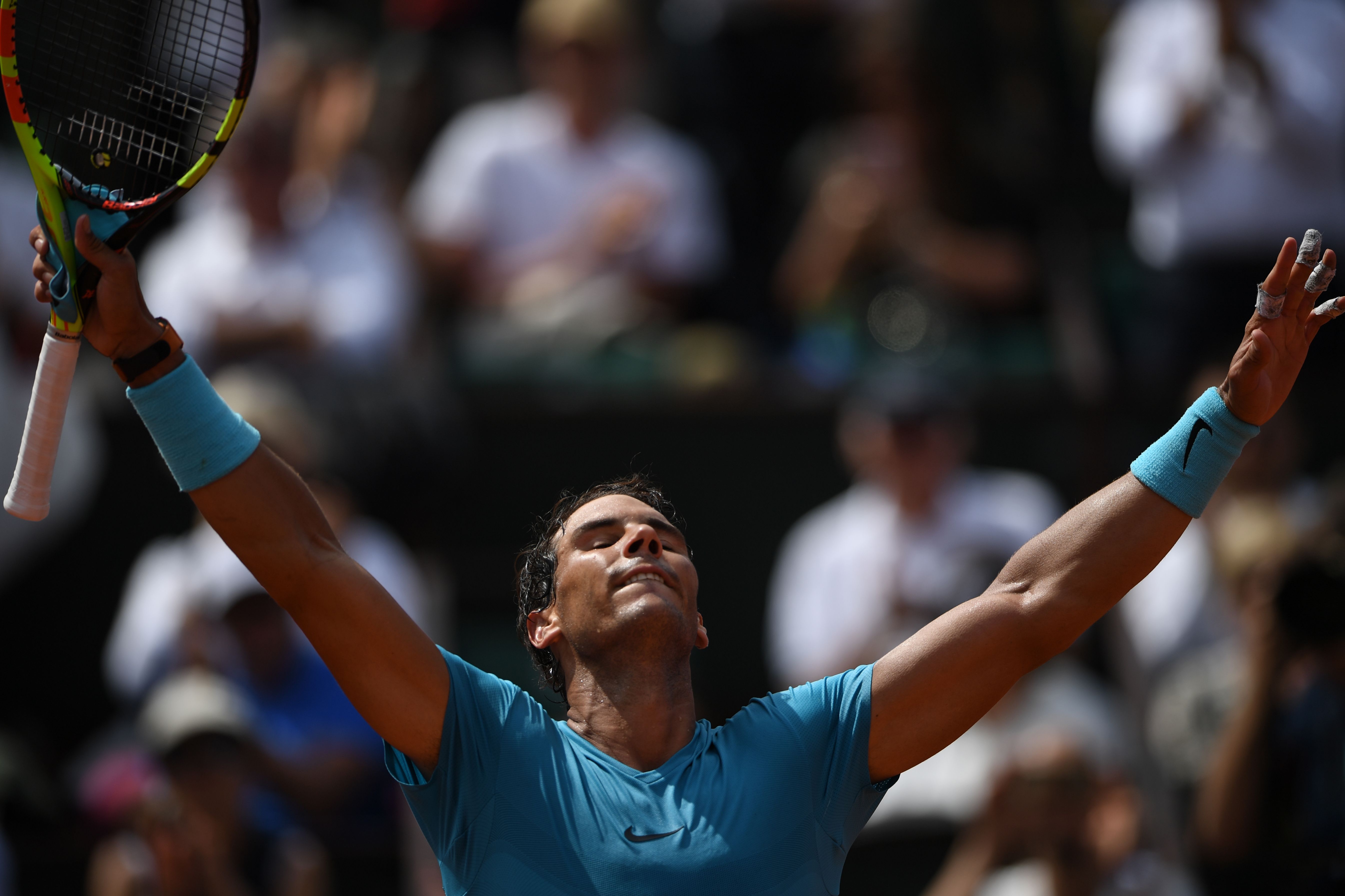 PG电子官网入口-包含ATP总决赛翻盘法网，纳达尔高光表现的词条