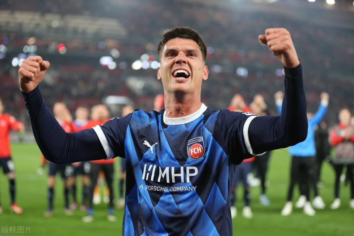 关于斯图加特逆转比赛，取得宝贵胜利的信息