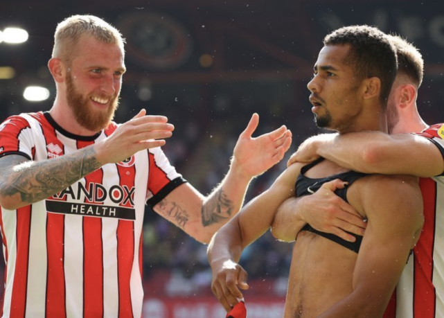 关于谢菲联客场不敌对手,积分榜位置下滑!的信息 关于谢菲联客场不敌对手,积分榜位置下滑!的信息