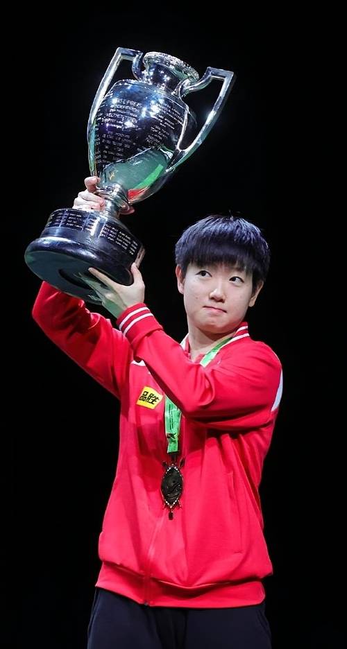 阿尔塞布鲁克队在周末的比赛中斩获重要胜利的简单介绍 阿尔塞布鲁克队在周末的比赛中斩获重要胜利的简单介绍