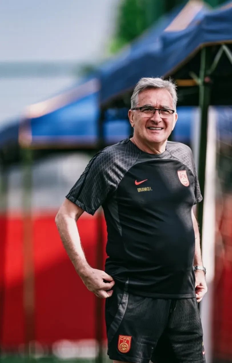 墨西哥足球队队长展现领导才华 墨西哥足球队队长展现领导才华