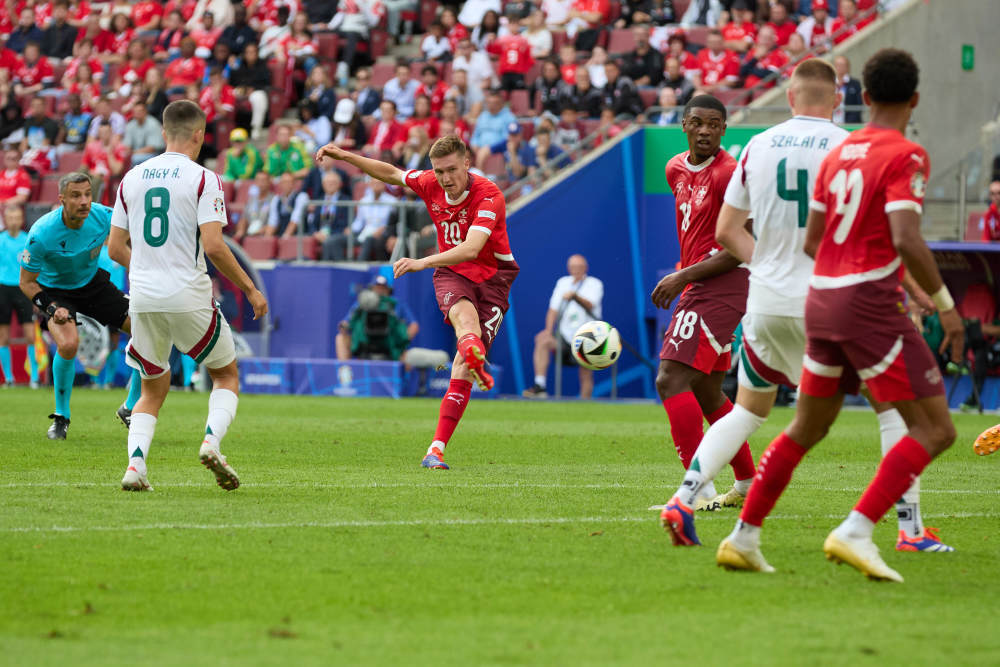 PG电子娱乐官网-瑞士国家队主场大胜，成功晋级欧洲杯淘汰赛