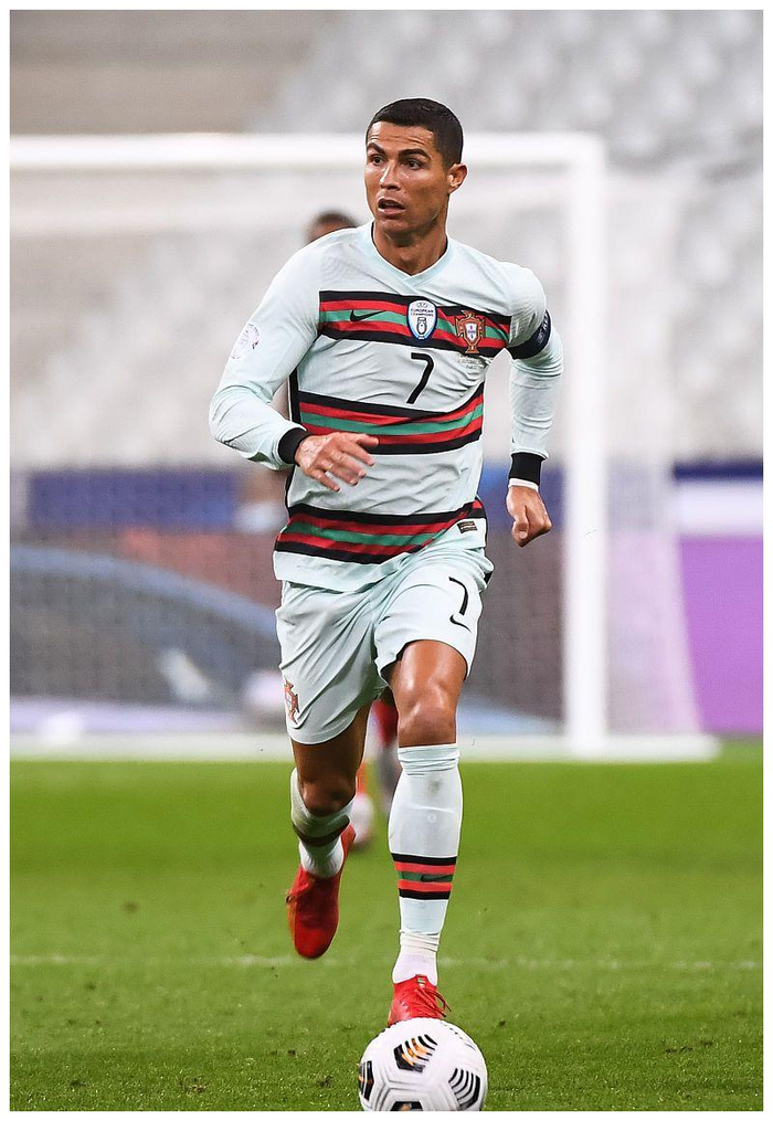 包含格罗宁根状态极佳，备战与桑普多利亚的比赛的词条