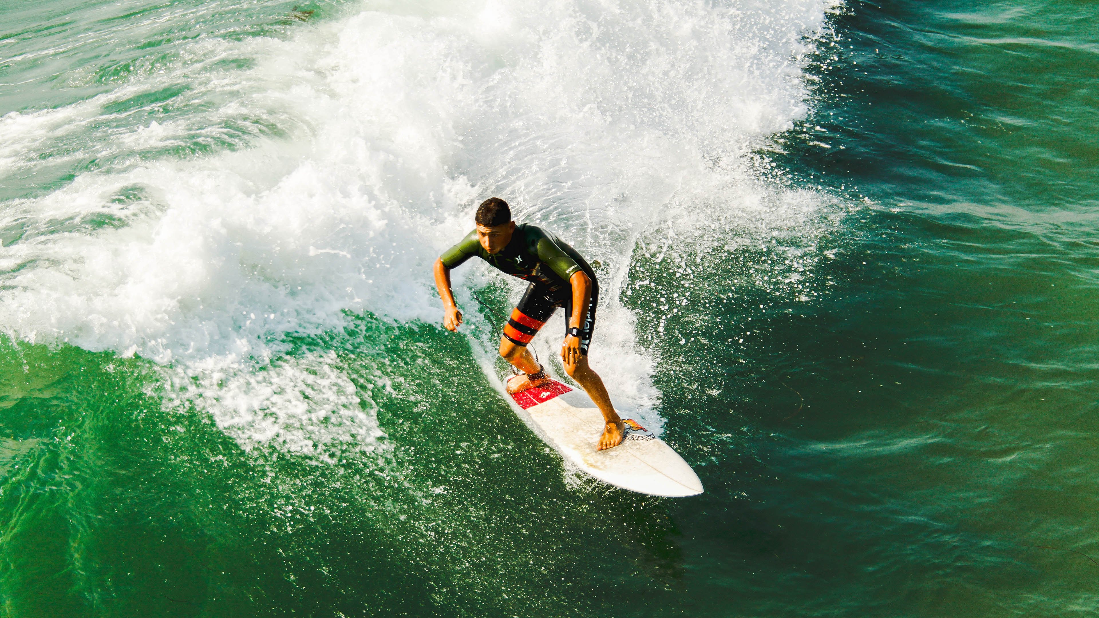 深圳队险胜福建队，高诗岩统治全场