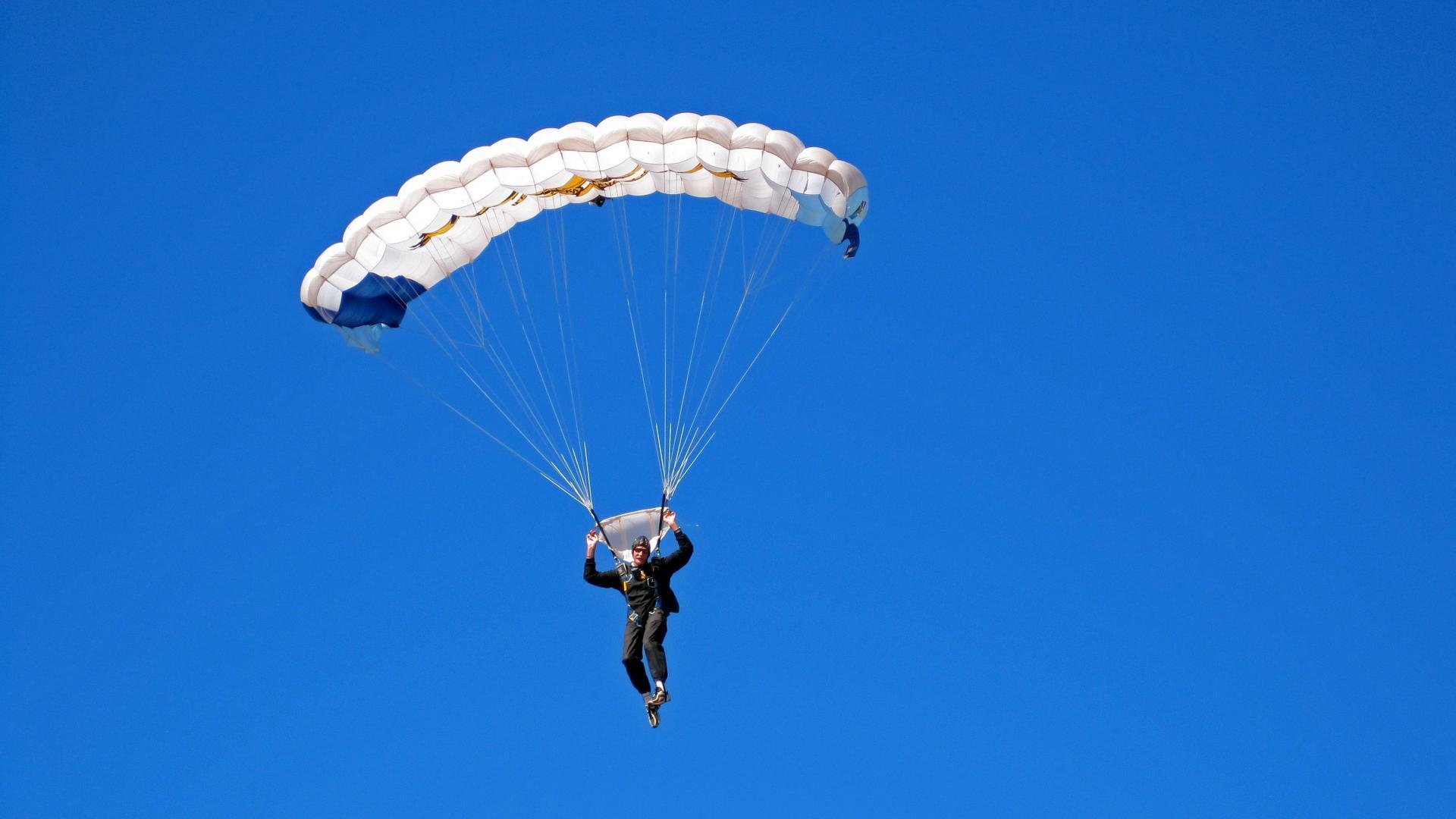 多伦多之夜，兹维列夫的重炮与阿尔卡拉斯的青春狂想曲—唯此一战，双星改写网坛坐标